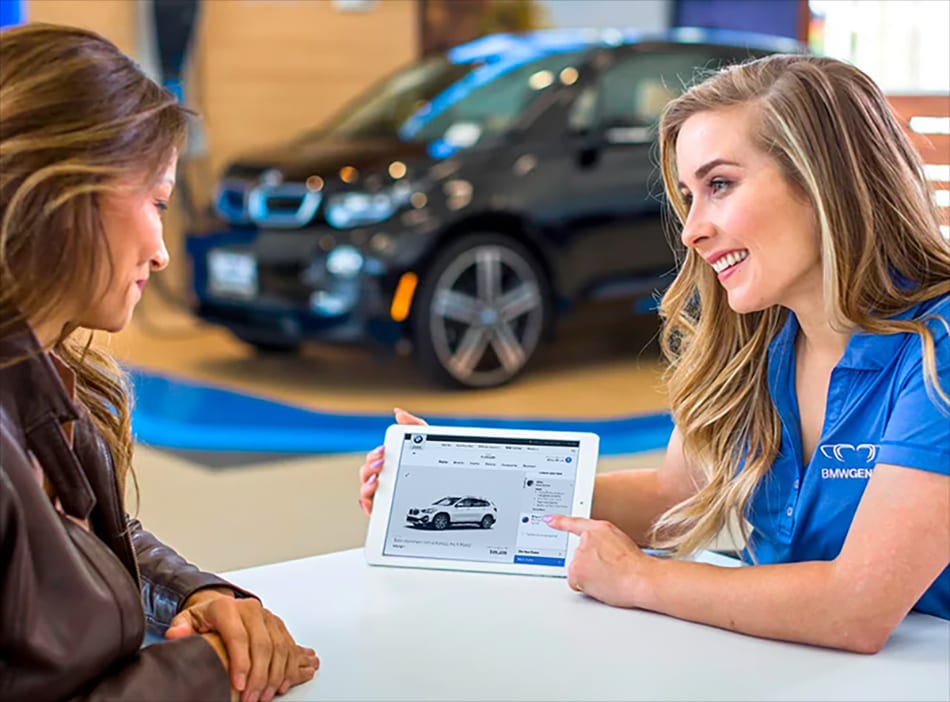 BMW Product Expert helping a customer